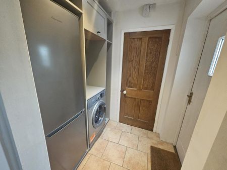 2 bedroom terraced house to rent - Photo 5