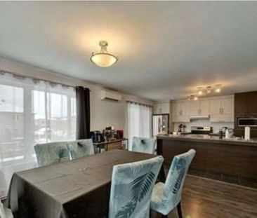 Logement Sherbrooke 4 chambres à coucher 2 salles de bain - Photo 2