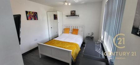 1 bedroom in a house share to rent - Photo 2