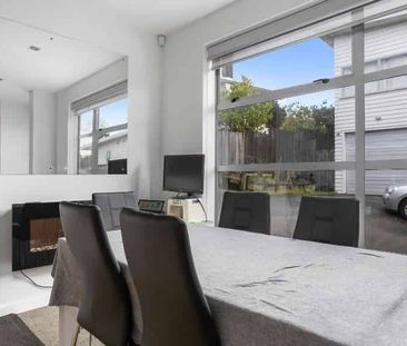 AVONDALE TOWNHOUSE - Photo 5