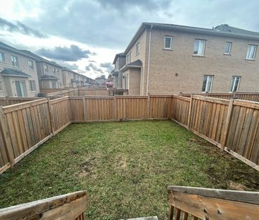For Lease - 3068 Eight Line, Oakville, Ontario - Photo 2