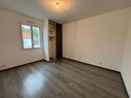 Location Maison 5 pièces 128m² - Photo 3