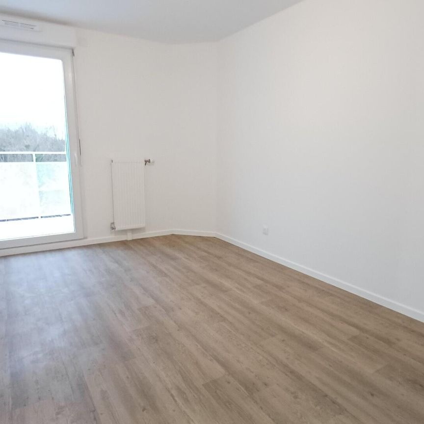 location Appartement T2 DE 42.37m² À SAVIGNY LE TEMPLE - Photo 1