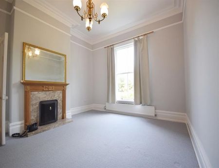 5 Bedroom Terraced To Let - Photo 2