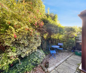 2 bedroom semi-detached house to rent - Photo 3