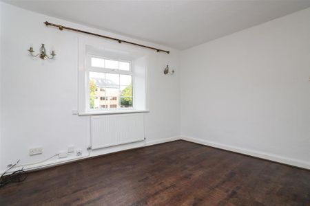 2 bedroom end of terrace house to rent - Photo 4
