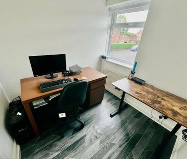 3 bedroom terraced house to rent - Photo 3