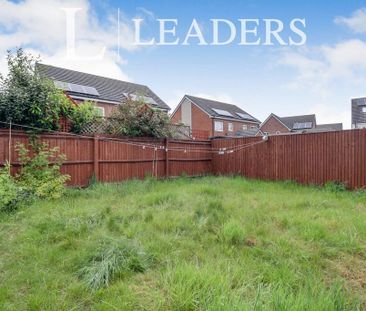 3 bedroom detached house to rent - Photo 4