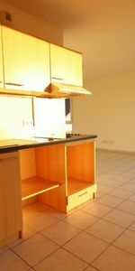 T2 AVEC PARKING - Photo 3