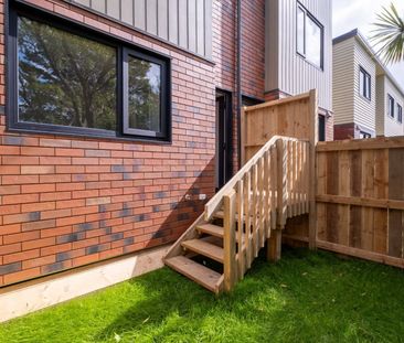 14 Te Puketoka Lane, Mangere - Photo 1