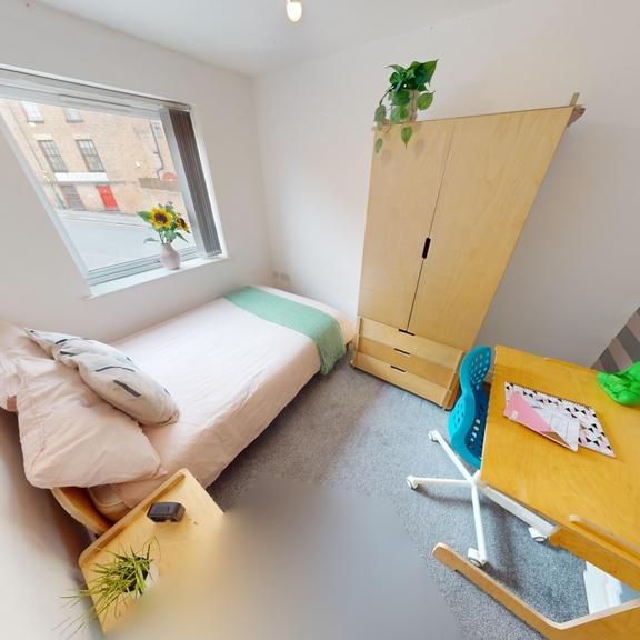 4 bedroom townhouse to rent - Photo 1