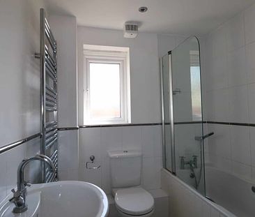 Flat 1 60 Guildford Road, Royal Court, Southend-On-Sea, 60 Guildford Road, SS2 5BH - Photo 6