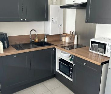 Appartement à louer 3 pièces 58.1m² - Photo 2