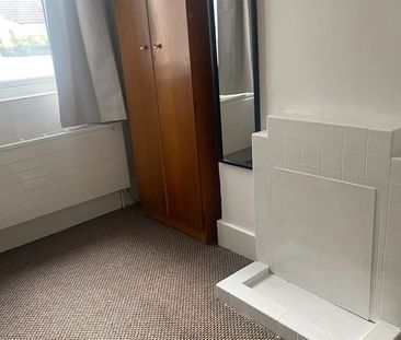 4 Bed Terraced House, Whippingham Road, BN2 - Photo 5