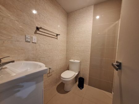 2 Bedroom Townhouse with Separate garage - Photo 3