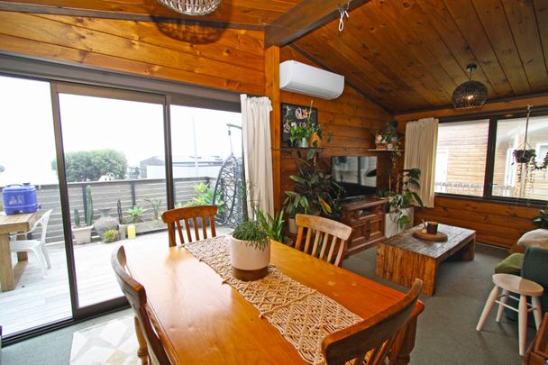 Oakura Village Lifestyle & Sea Views - Photo 1