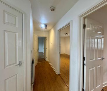 2 bedroom coach house to rent - Photo 4