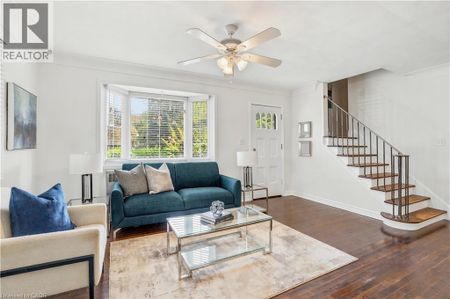 545 MOHAWK Road W, Hamilton, Ontario, L9C1X5 - Photo 4