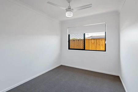 “Stunning 4-Bedroom Family Home in Ripley” - Photo 3