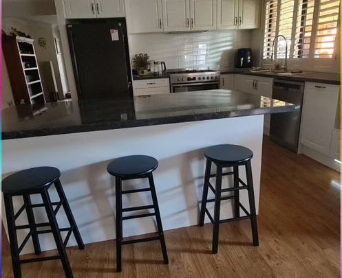 Rutherford - Photo 1