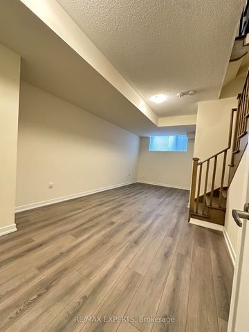 Townhouse For Lease | W8116552 - Photo 2