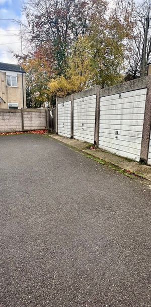 Wescott Way, Bournemouth - Photo 1