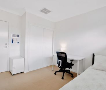 Single Room - Photo 2