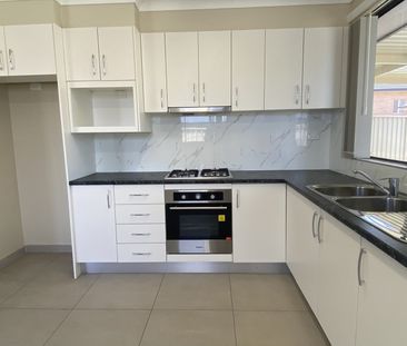 2 BEDROOM GRANNY FLAT WITH PRIVATE ACCESS - Photo 6