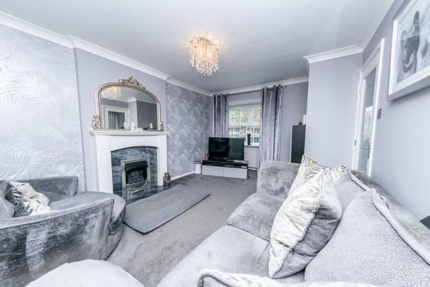 3 Bed Detached House, Clayton Way, LS10 - Photo 1