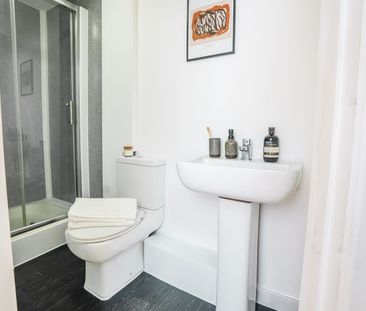 Apt 3C, 19 Regent Park Terrace - Photo 1