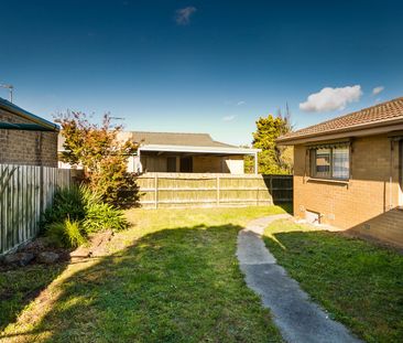 PERFECTLY POSITIONED TWO BEDROOM UNIT - Photo 4