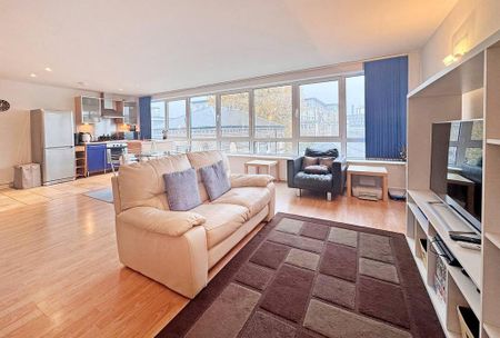 2 bedroom flat to rent - Photo 3