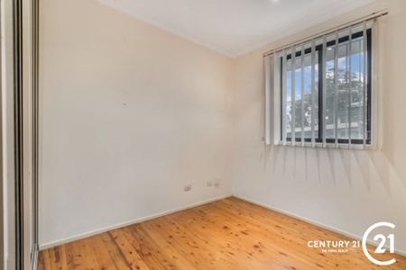 Comfortable Living ! - Photo 3