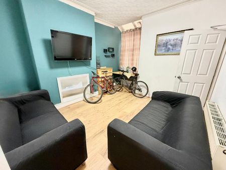 4 bedroom house share to rent - Photo 5