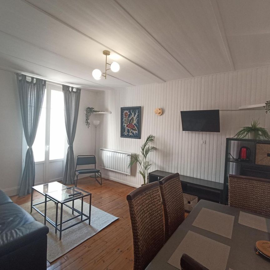 Location Appartement 2 pièces 48m² VICHY 03200 - Photo 1