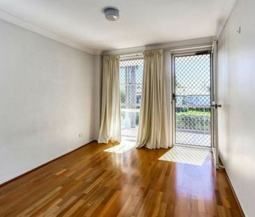 5/17 Mitchell Street, Kedron QLD, Belconnen - Photo 2