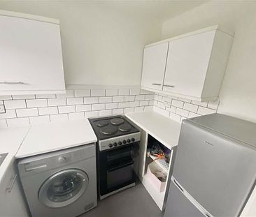 Let Agreed 1 Bed Apartment Foxes Close, Mancot, Flintshire PCM £515 pcm - Photo 2