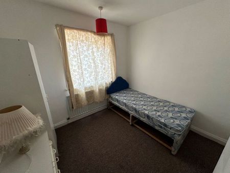 Wake Street, North Ormesby - Photo 3