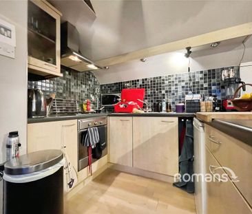 1 bedroom flat to rent - Photo 5