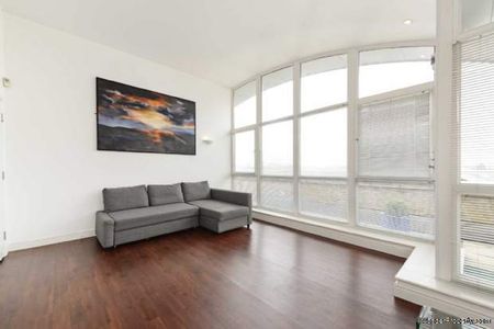 2 bedroom property to rent in London - Photo 2