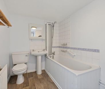46 Mercer Street, Lisburn, BT27 5AJ - Photo 3