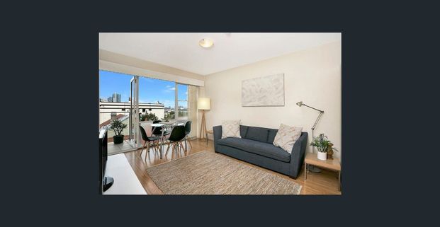 Furnished Apartment With Knockout Harbour Views - Photo 1