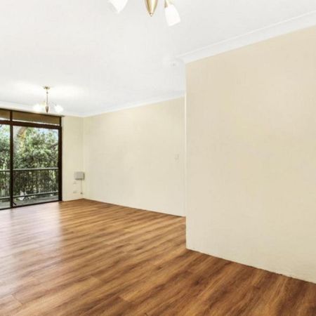 9 / 2-4 Hindmarsh Avenue, North Wollongong, NSW 2500 - Photo 3