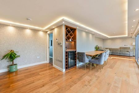 2 bedroom penthouse to rent - Photo 4