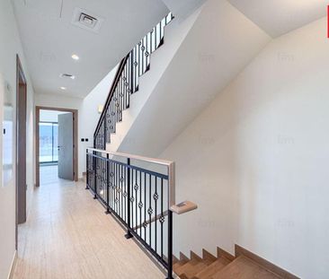 Stunning Villa In Damac Lagoons | Vastu - Photo 1