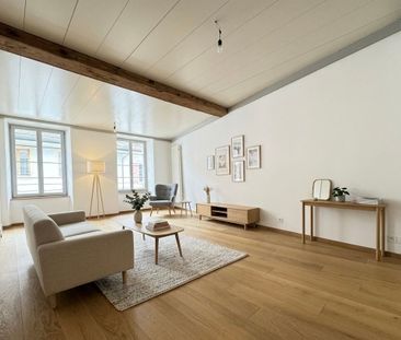 Charming and newly renovated 2.5-room apartment in a sunny and quie... - Foto 1