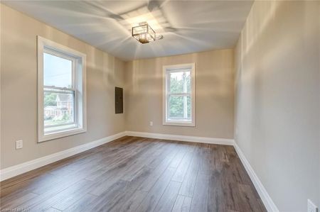 For Lease - 234 LACLIE Street Unit# 1, Orillia, Ontario - Photo 2