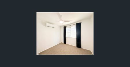 Convenience Meets Comfort in This Central Kirwan High-Set! - Photo 5