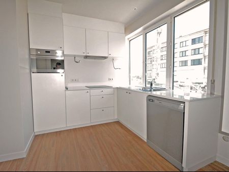 Ruim appartement in het centrum van Harelbeke - Photo 4