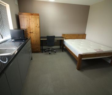 5 bedroom terraced house to rent - Photo 6